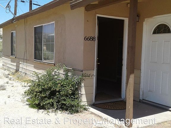 3rd image of 6688 Yucca Ave