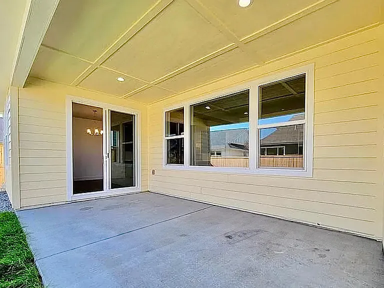 1604 Wyatt Earp Ct — Photo 35