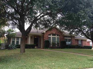 900 Meadow Mountain Dr, Woodway, TX 76712