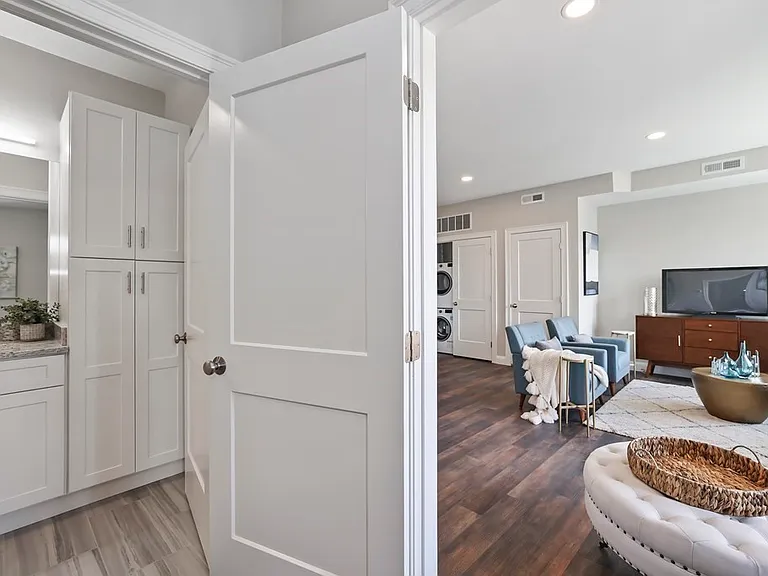 734 South St #8 — Photo 5