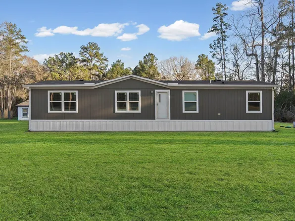 932 Sunny Dr, Livingston, TX 77351