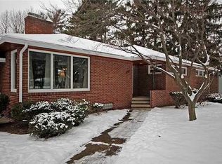 348 Hopkins Rd, Buffalo, NY 14221
