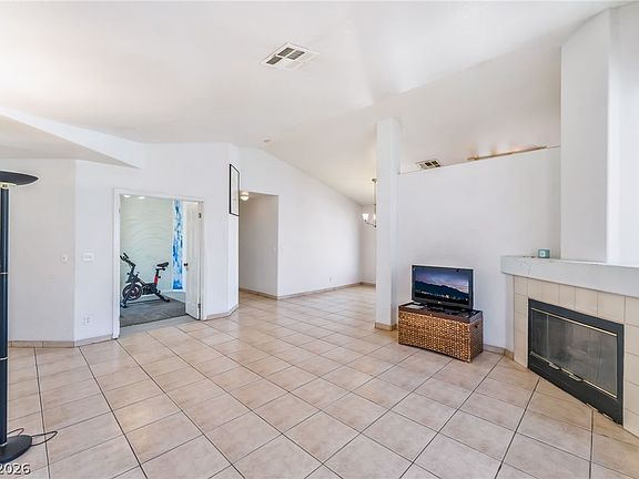4th image of 2220 Misty Ridge Cir