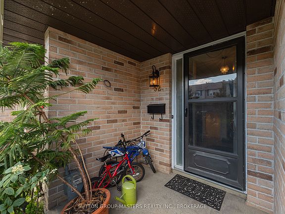 4th image of 52 Coventry Cres #34