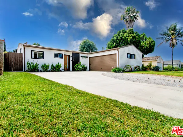 8030 Hesperia Ave, Reseda, CA 91335