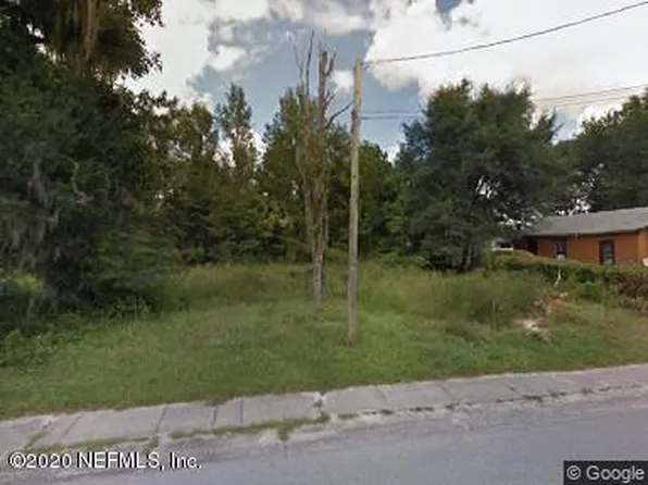 331 W Walts Ave, Deland, FL 32720