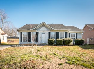 10015 Ashley Farm Dr, Matthews, NC 28105