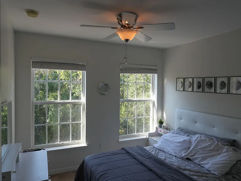 1004 Waterside Dr — Photo 33