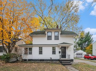 610 N Dexter Dr, Lansing, MI 48910