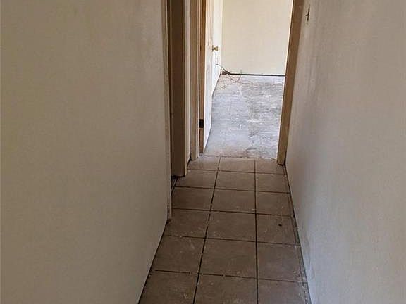 5th image of 28442 Holly Dr