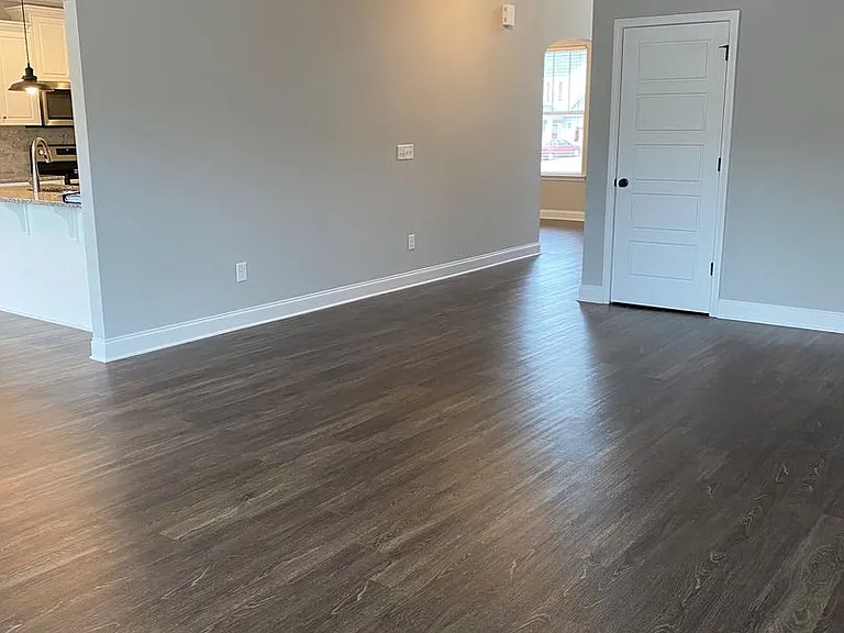 921 Burlington Dr — Photo 22