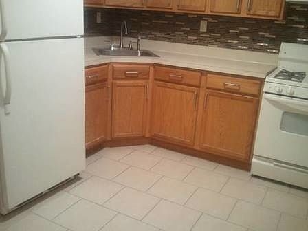 2nd image of 504 Milford St #2