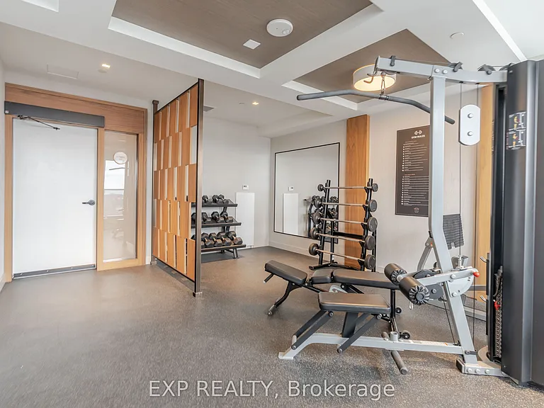 560 Rideau St #407 — Photo 18