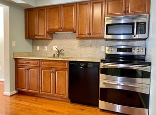 34 Bernadotte Ct #1A, Parkville, MD 21234