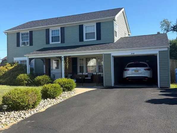 40 Berkshire Ln, Willingboro, NJ 08046