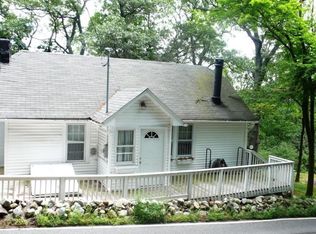 30 Holland Mt Rd, Oak Ridge, NJ 07438