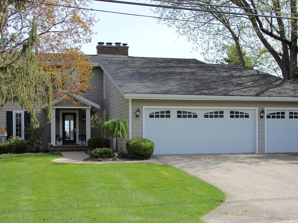 1st image of 2606 E Shore Dr
