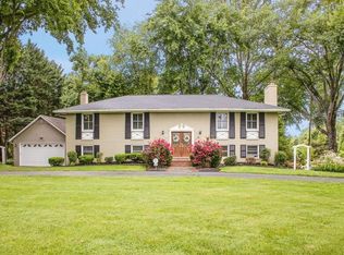 4800 Prestwick Dr, Fairfax, VA 22030