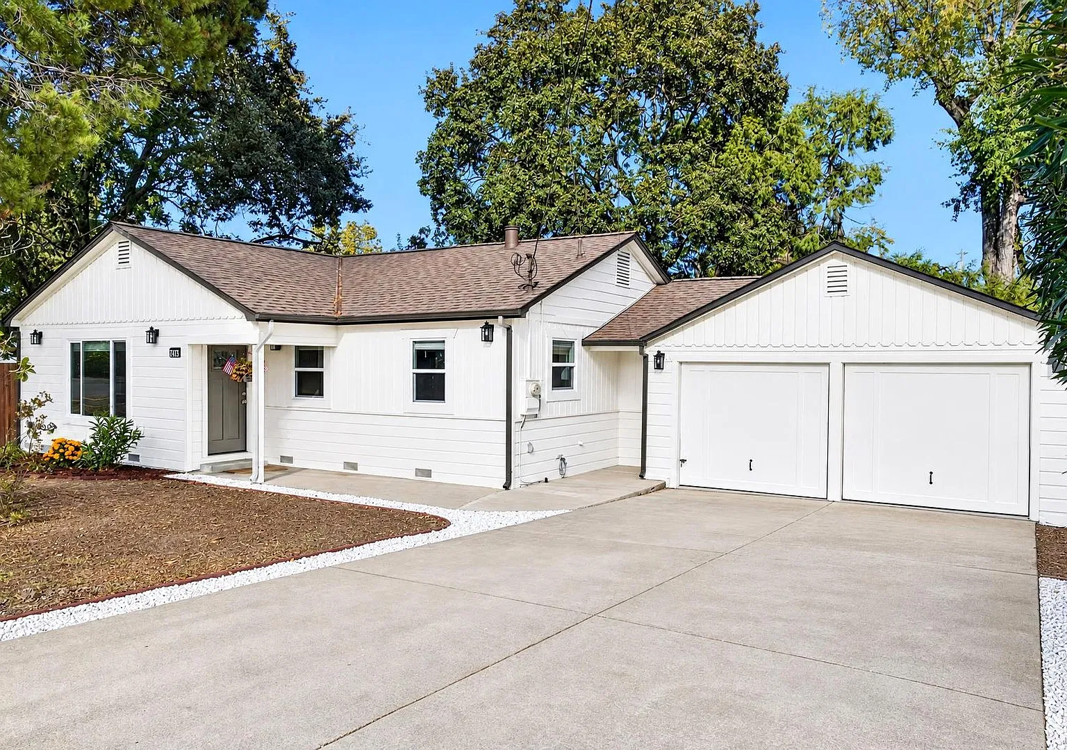 Modern 2-Bedroom Walnut Creek home with Brand-New Kitchen & Major Upgrades! — Photo 1