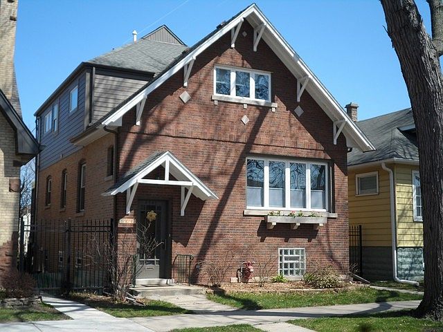 1st image of 4947 N Kostner Ave