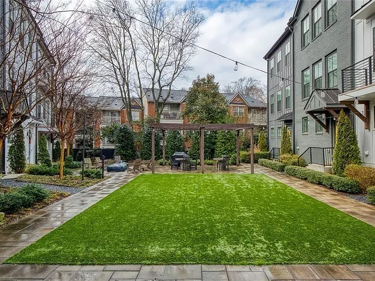 4437 Buckley Way — Photo 37