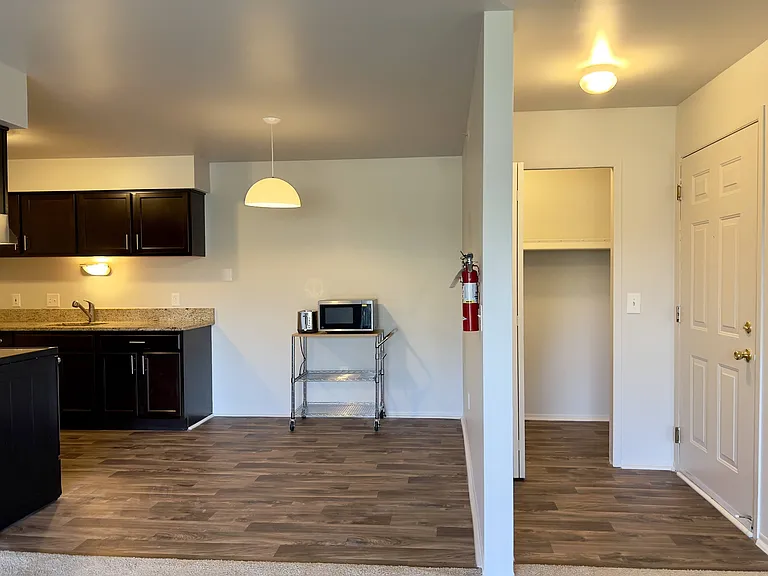 Dover Hills Apartments — Photo 65