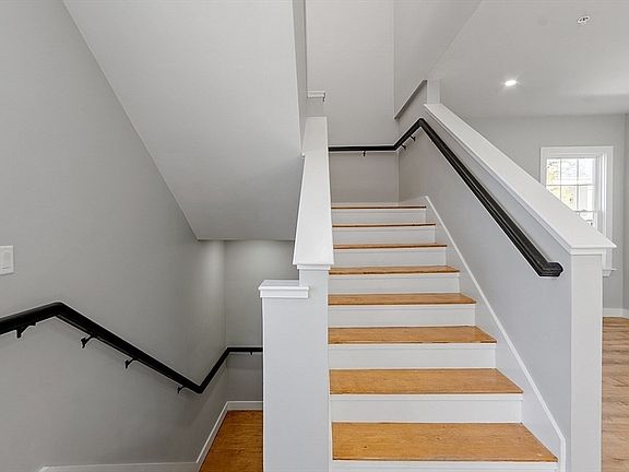 5th image of 80 South St #5