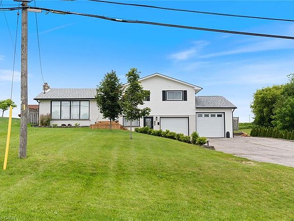 3rd image of 351 Talbot Rd