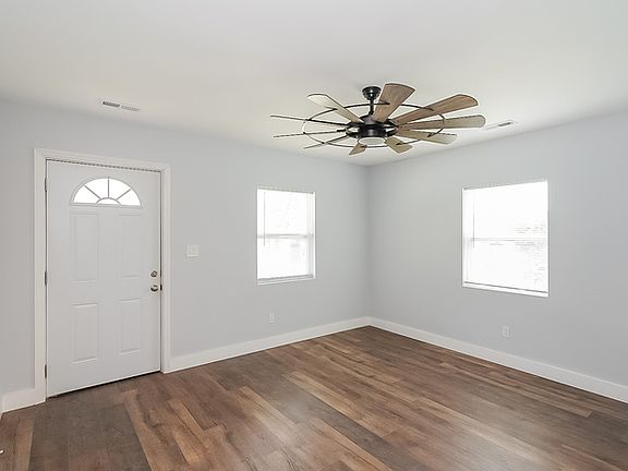 4th image of 324 N Blakemore Ave