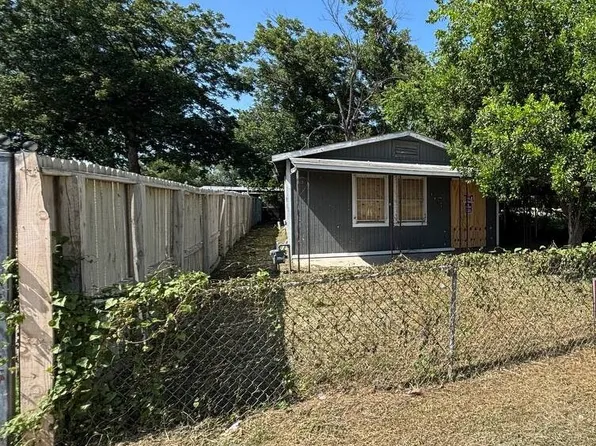 5911 W Cesar E Chavez, San Antonio, TX 78237