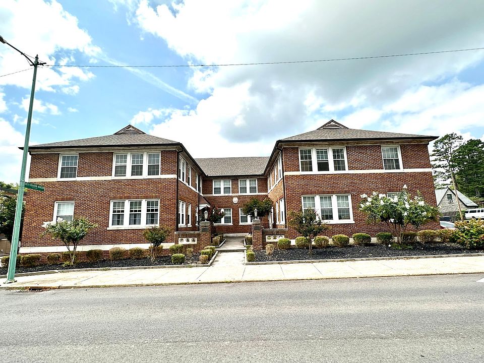 1st image of 610 N 2nd St APT 12