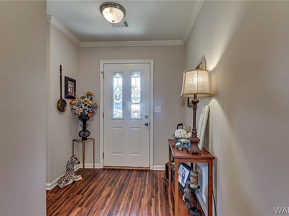 3rd image of 5071 Easton Dr