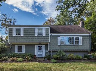 4 Sharon Ln, Rye, NY 10580