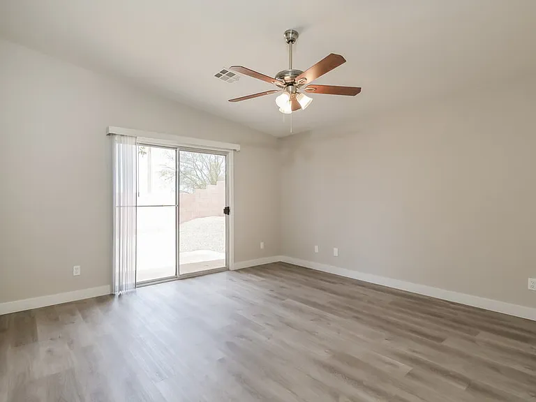 456 Palegold St — Photo 16