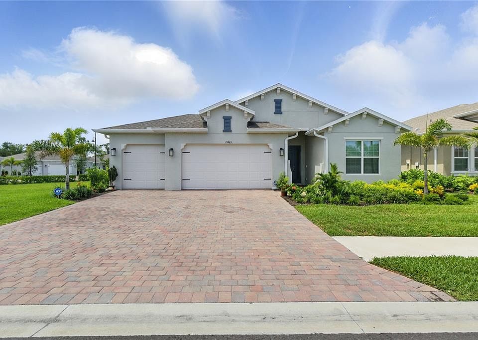 1st image of 15963 Crofton Springs Way
