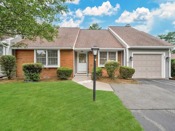 381 The Meadows #381, Enfield, CT 06082