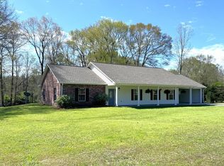 1038 Eight Point Rd, Summit, MS 39666
