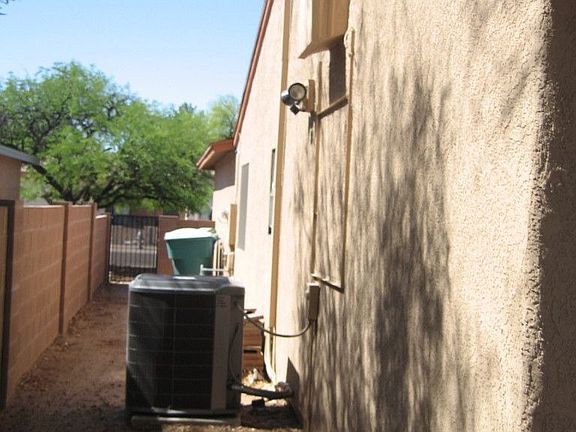 4th image of 10261 E Calle Magdalena