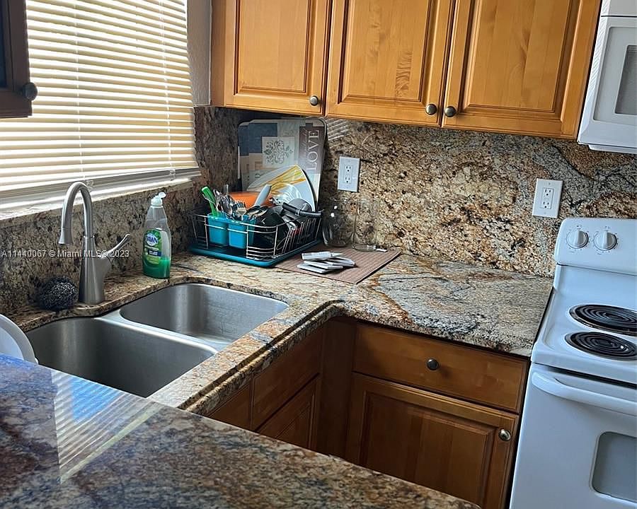 1st image of 403 NW 84th St #403
