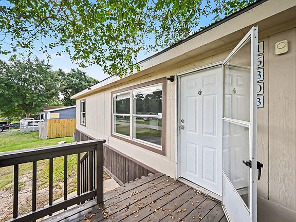 2nd image of 16303 Oaklane Trl