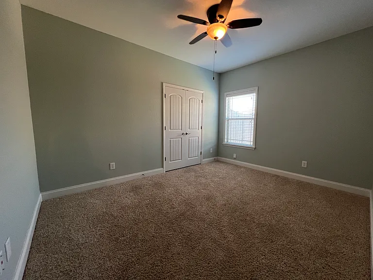 9923 Summer Woods Cir N — Photo 11