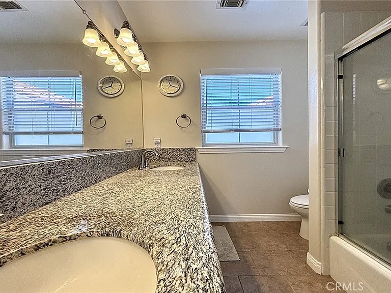 2211 Dufour Ave #B — Photo 24