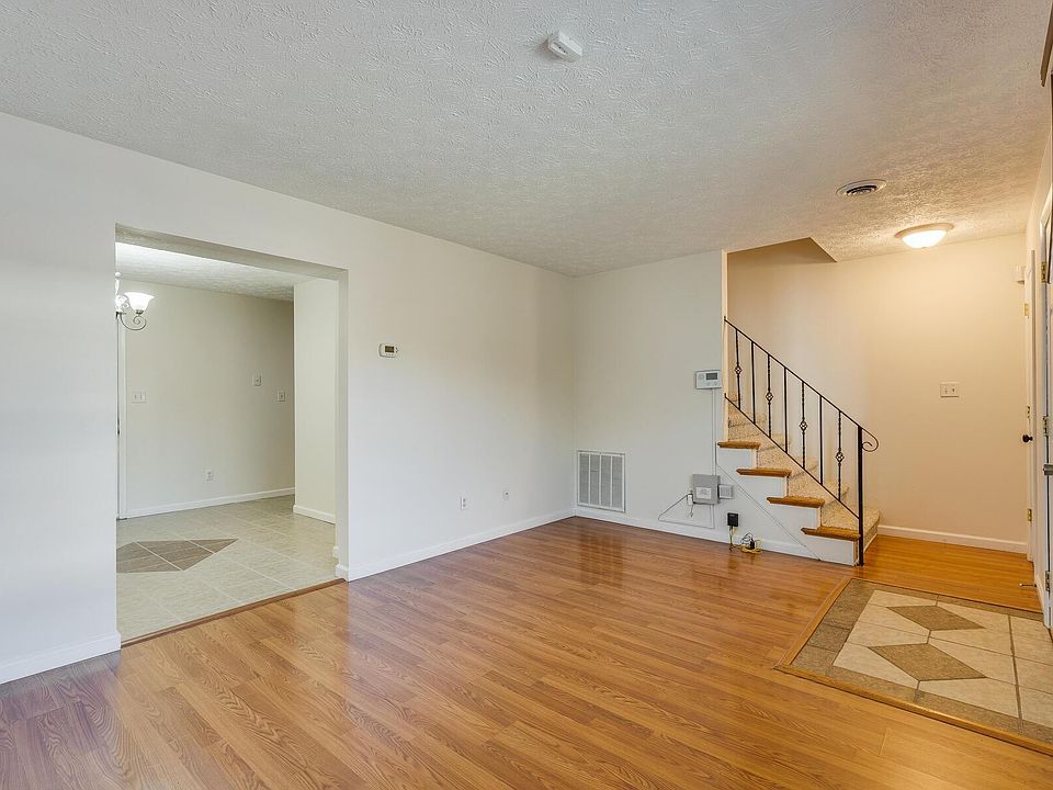 1st image of 1800 Seminole Dr APT 19