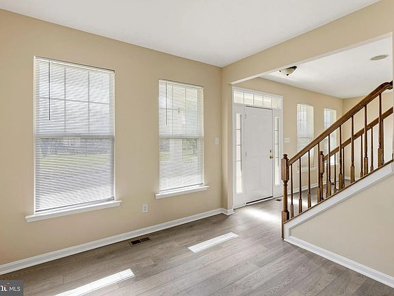 5th image of 4704 Denview Way