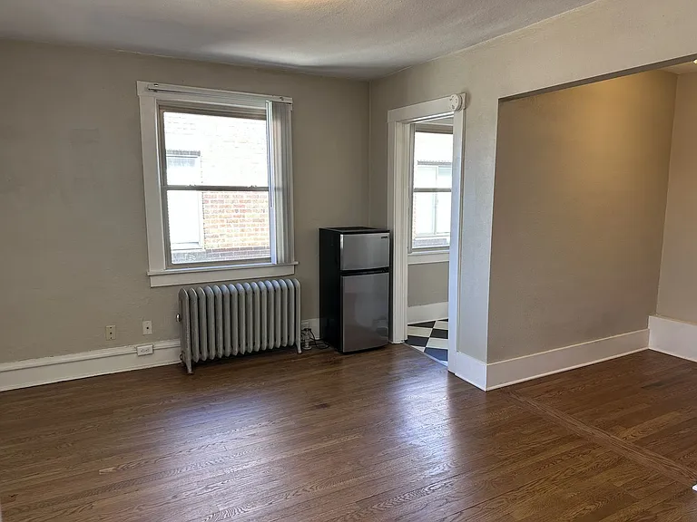 1160 N Corona St — Photo 10