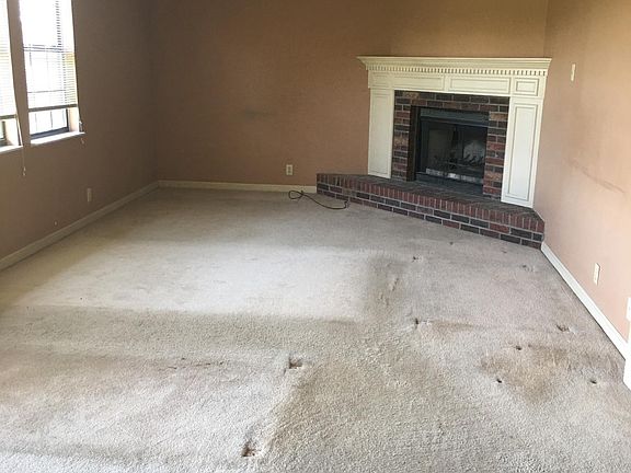 Large family room with fireplace 