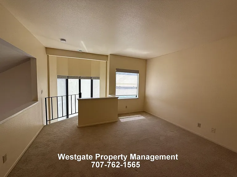 1453 Capri Ave — Photo 17