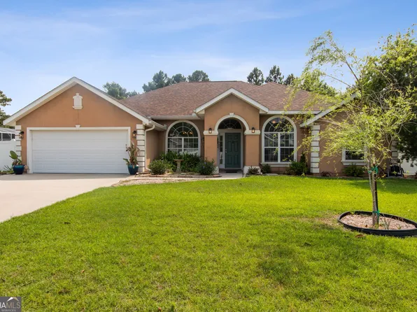 348 Deerwood Village Dr, Woodbine, GA 31569