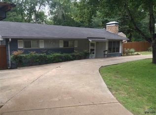 542 Woodside Dr, Lindale, TX 75771