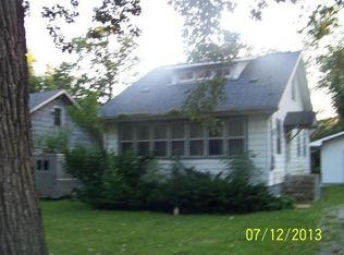 14710 Dewey St, Cedar Lake, IN 46303